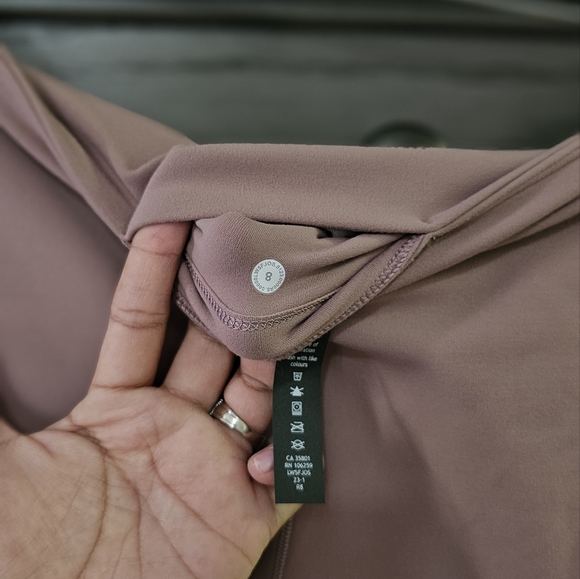 Lululemon LAB nulu leggings 😍 - Picture 8 of 15